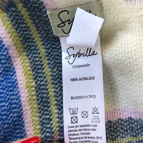 2/$30 Scarf/Wrap - Picture 2 of 3